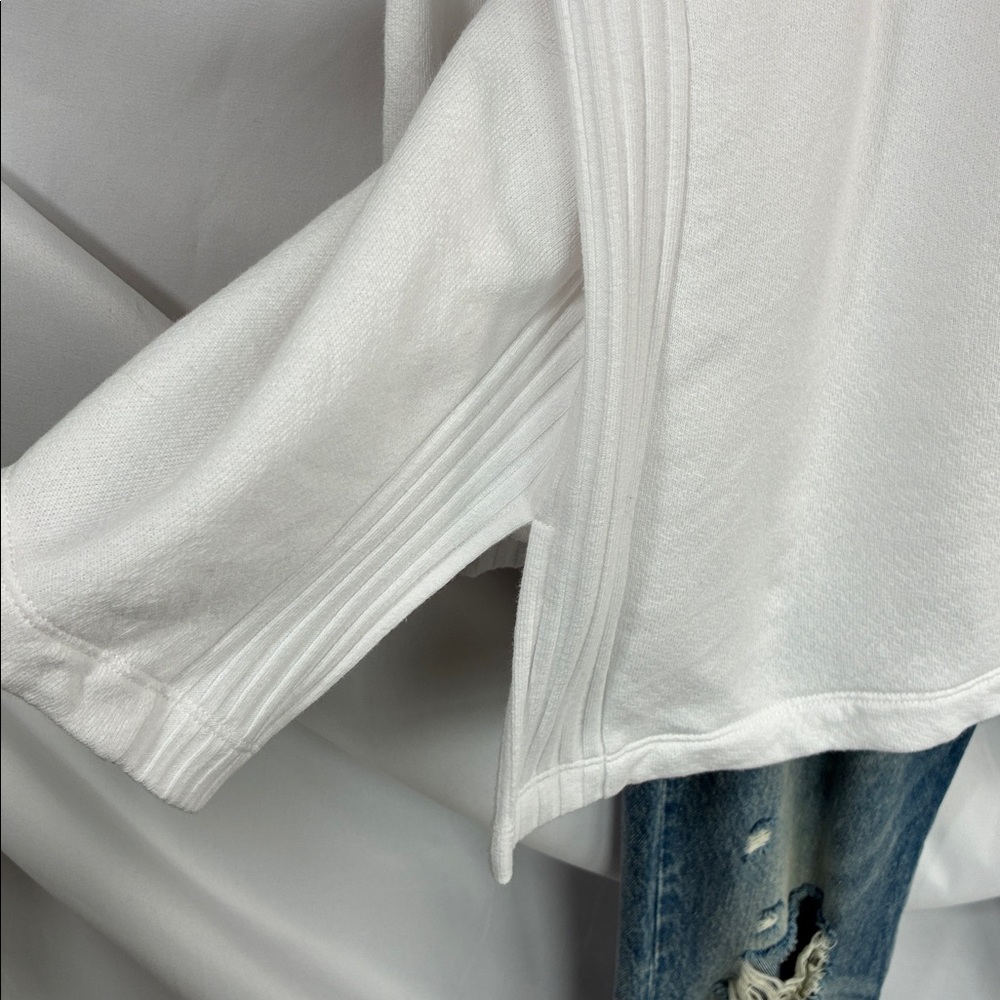 NWOT CAbi Kayak Pullover - Picture 5 of 7